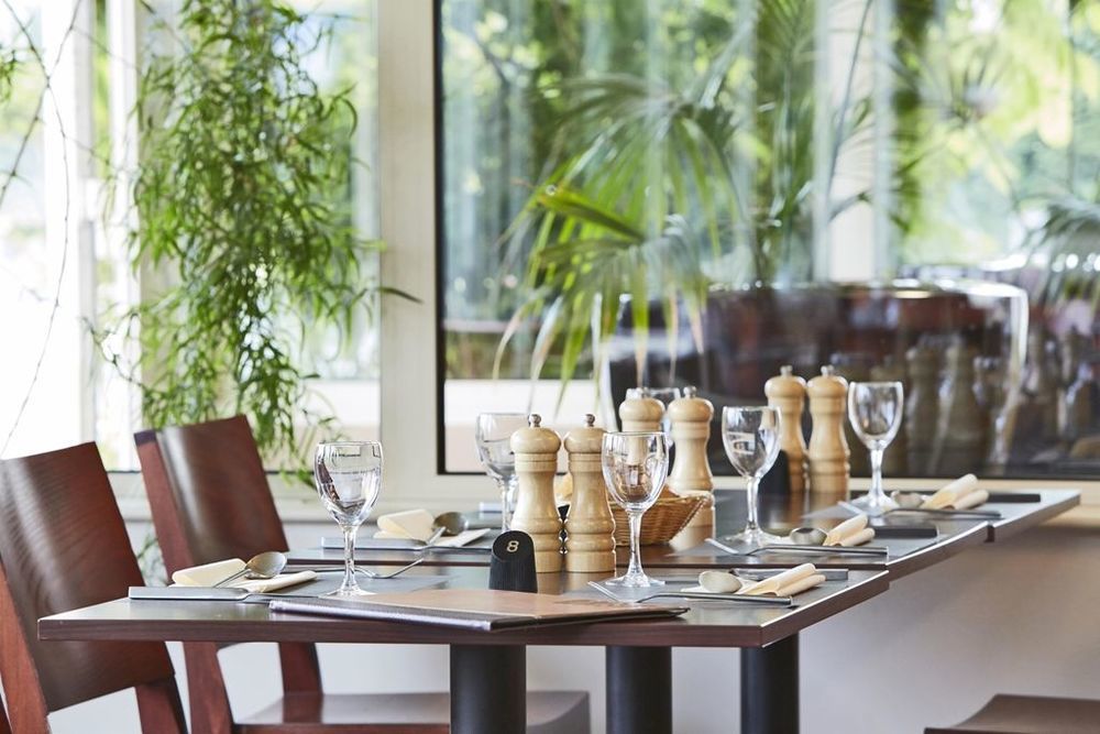 Kyriad Caen Sud Ifs Restoran foto